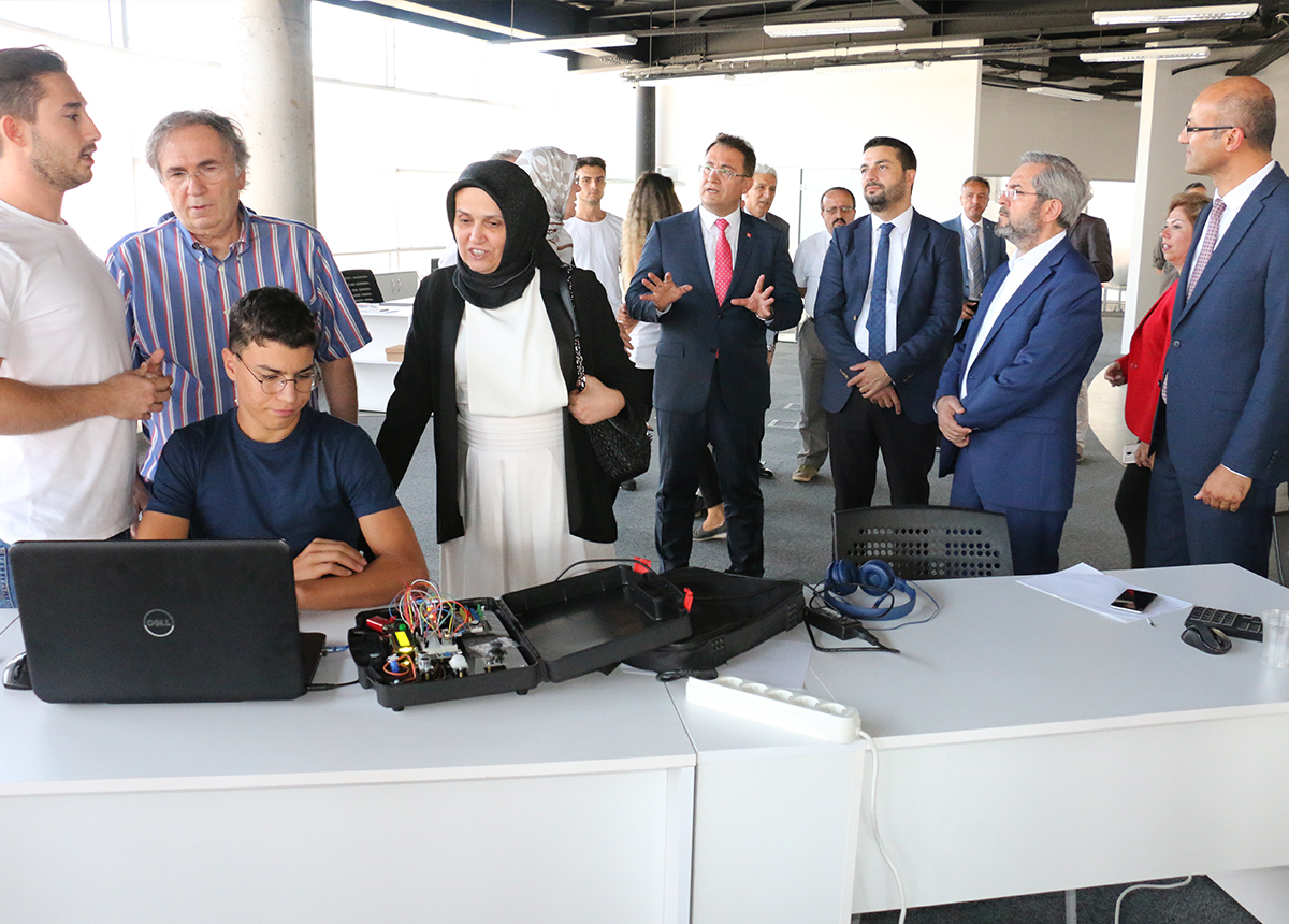 Cumhurbaskanligi ziyareti 1