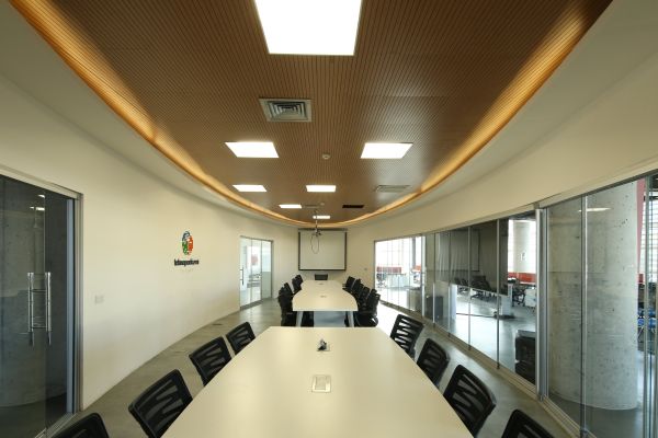 Camlı Salon